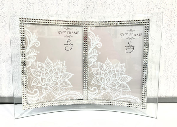 Beautiful Diamond designed glass frame that takes two 5cm x 7 cm photo frame in curved glass frame.  Fantastic for wedding or special event photos.